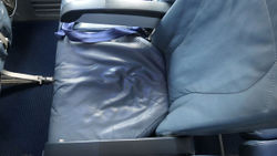 Airplane seat well-02.jpg