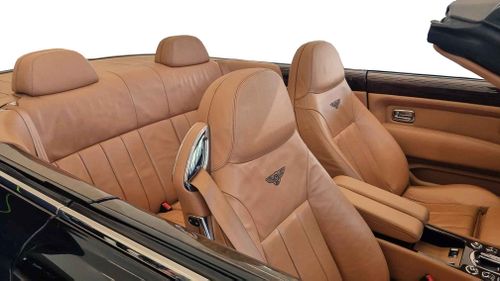 Bentley convertible 2008 leather 02.jpg