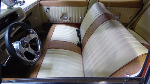 Ford-Galaxie-500-1968- synthetic-leather-01.jpg
