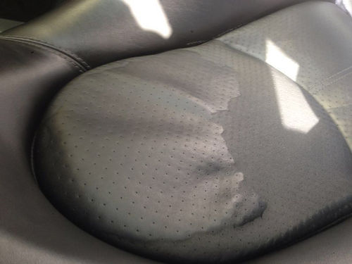 Synthetic-tanned-car-leather-damage-01.jpg